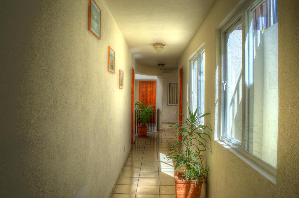 Hotel Y Posada Refugio Independencia モレリア エクステリア 写真