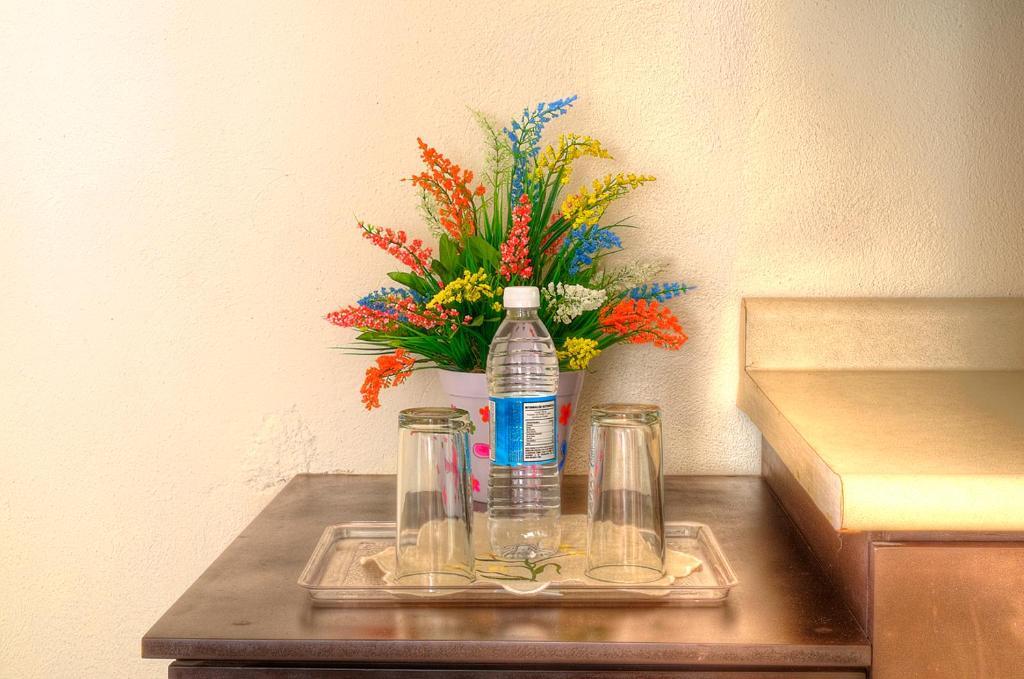 Hotel Y Posada Refugio Independencia モレリア エクステリア 写真