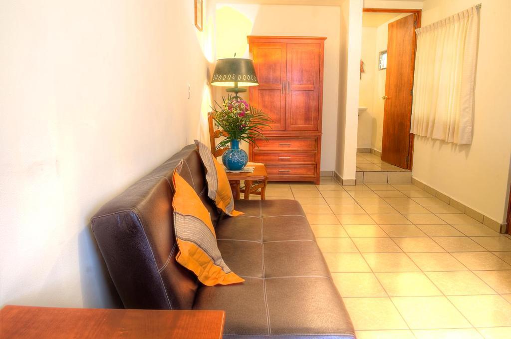 Hotel Y Posada Refugio Independencia モレリア エクステリア 写真
