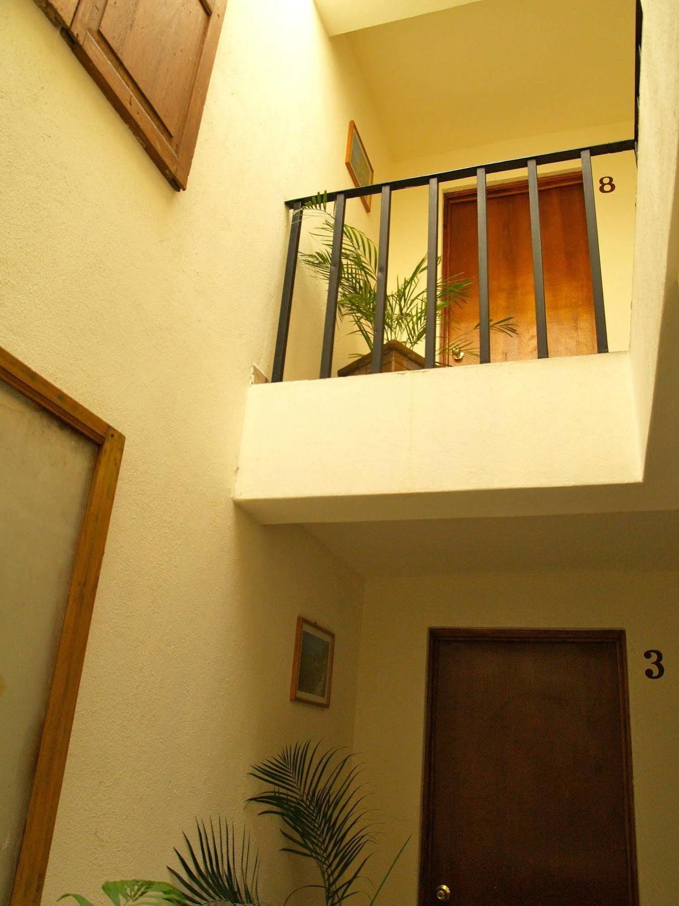 Hotel Y Posada Refugio Independencia モレリア エクステリア 写真